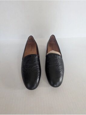 Vionic Black Leather Slip-On Loafers for Women 7 Brand New